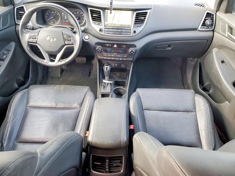 Photo 8 from auction – 2017 HYUNDAI TUCSON LIM with VIN KM8J3CA22HU296507