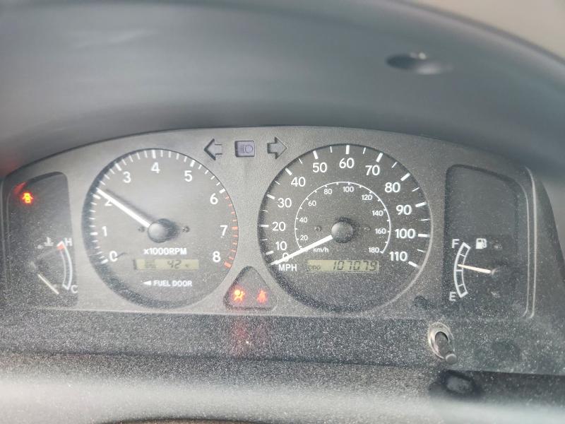 Photo 9 from auction – 2002 TOYOTA COROLLA with VIN 2T1BR12EX2C548318
