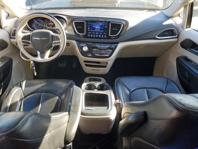 Photo 8 from auction – 2017 CHRYSLER PACIFICA with VIN 2C4RC1GG5HR730673