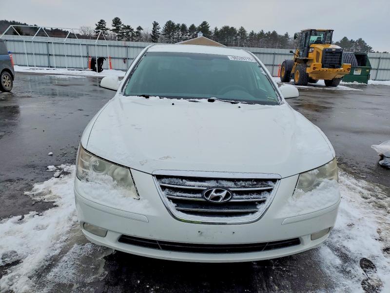 Photo 5 from auction – 2009 HYUNDAI SONATA SE with VIN 5NPEU46C89H571271