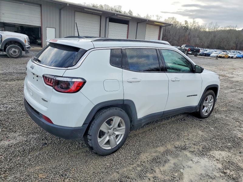 Photo 3 from auction – 2022 JEEP COMPASS with VIN 3C4NJCBB7NT138275