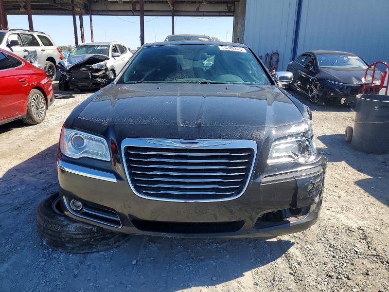 Photo 5 from auction – 2014 CHRYSLER 300C with VIN 2C3CCAEG5EH209337