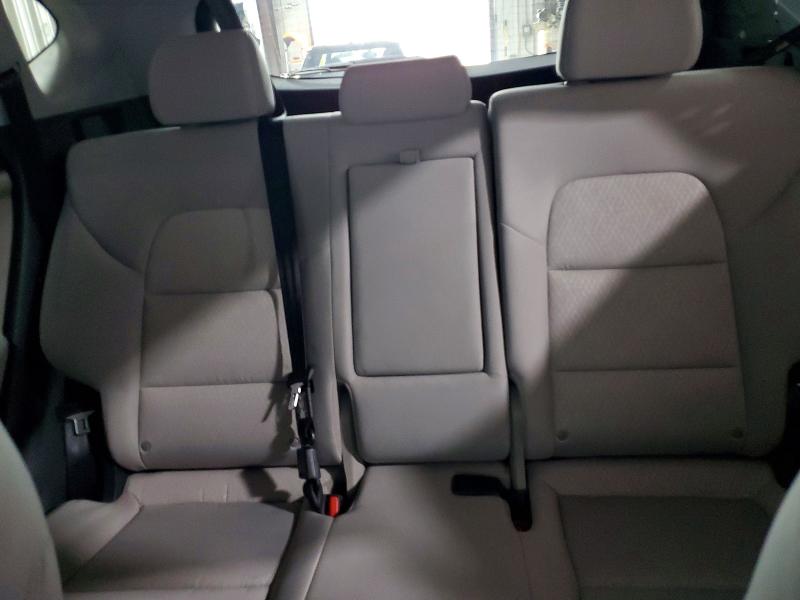Photo 10 from auction – 2017 HYUNDAI TUCSON LIM with VIN KM8J3CA45HU367443