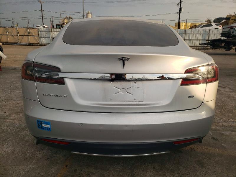 Photo 6 from auction – 2014 TESLA MODEL S with VIN 5YJSA1H12EFP63896