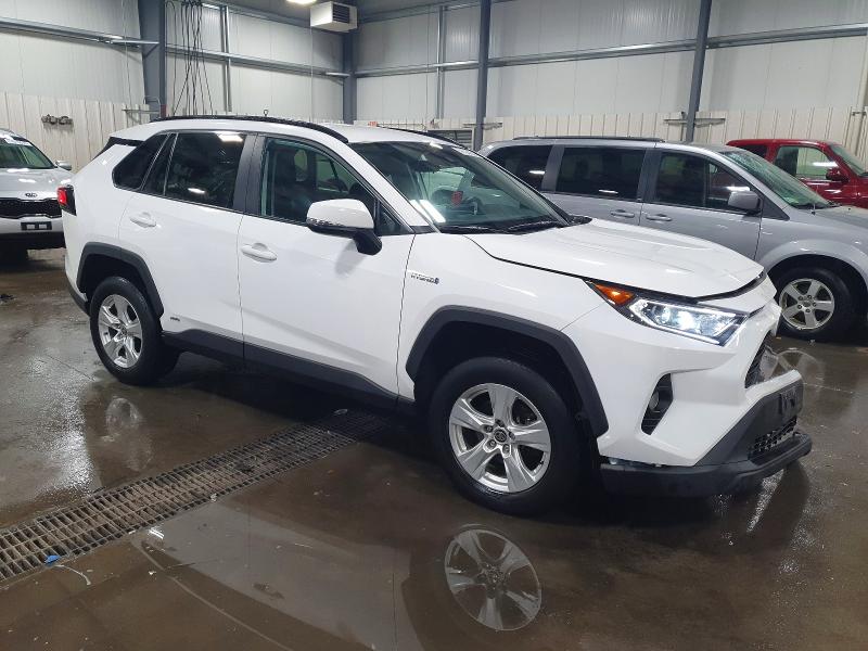 Photo 4 from auction – 2021 TOYOTA RAV4 XLE with VIN 4T3RWRFVXMU042383