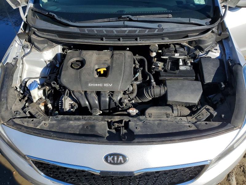 Photo 11 from auction – 2018 KIA FORTE LX with VIN 3KPFL4A79JE170998