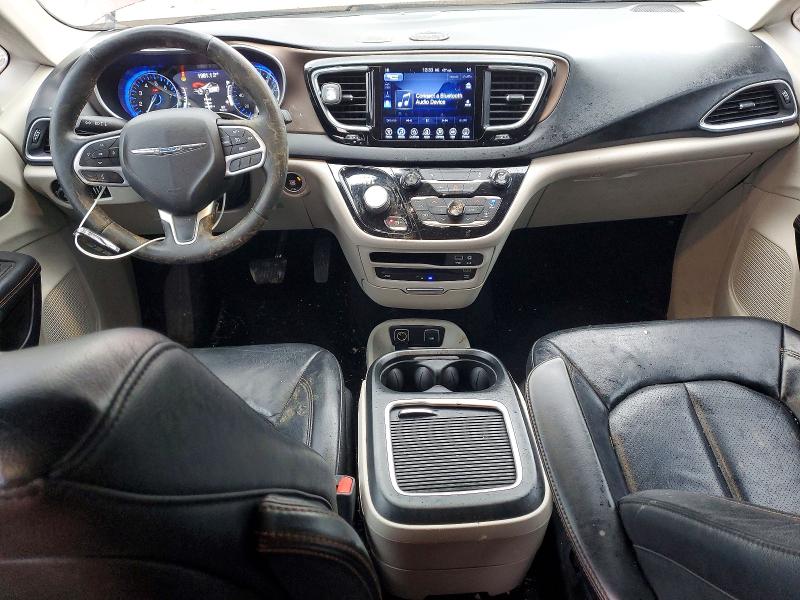 Photo 8 from auction – 2017 CHRYSLER PACIFICA with VIN 2C4RC1EG1HR543501