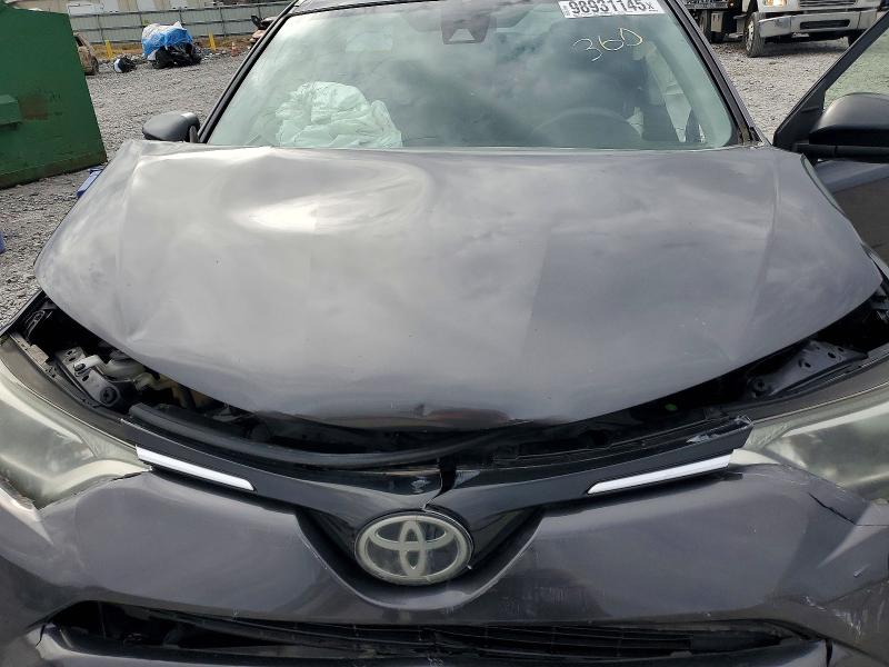 Photo 11 from auction – 2017 TOYOTA RAV4 LE with VIN JTMZFREV1HJ711940