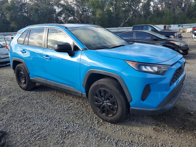Photo 4 from auction – 2019 TOYOTA RAV4 with VIN 2T3H1RFV9KW044231