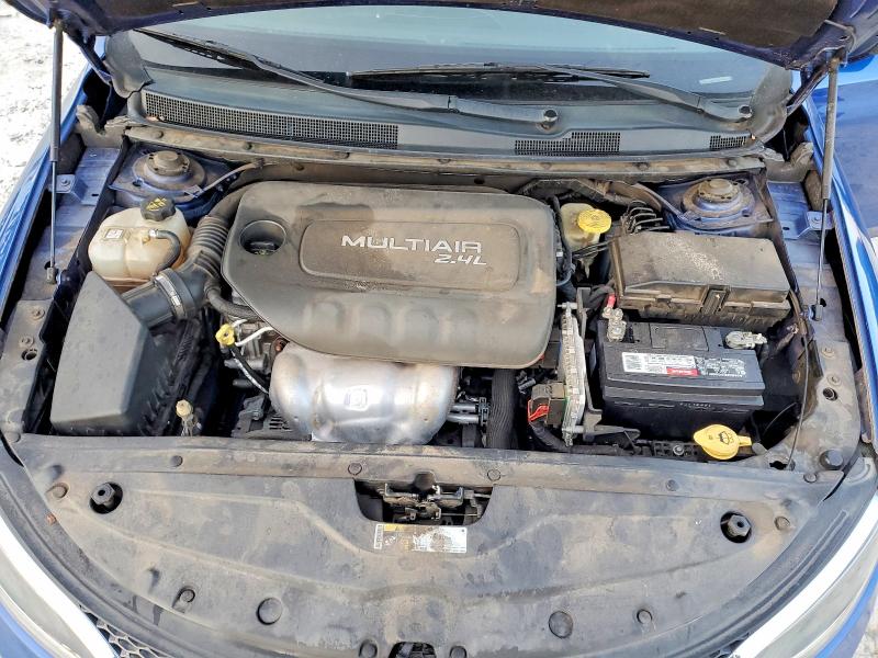 Photo 11 from auction – 2015 CHRYSLER 200 LIMITE with VIN 1C3CCCAB3FN507755