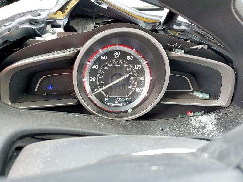 Photo 9 from auction – 2015 MAZDA 3 SV with VIN JM1BM1T76F1224176