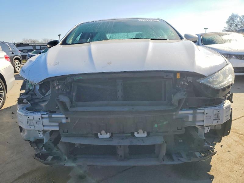 Photo 5 from auction – 2017 FORD FUSION S with VIN 3FA6P0G72HR322438