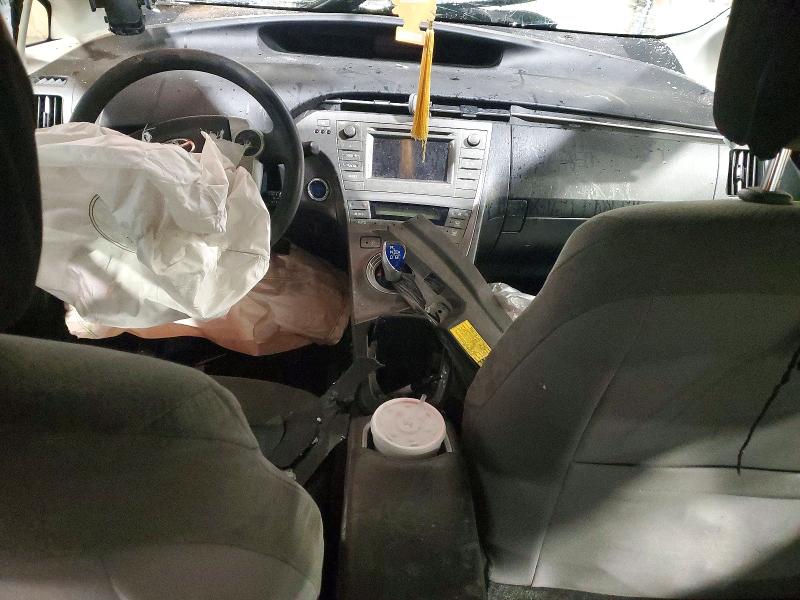 Photo 8 from auction – 2014 TOYOTA PRIUS with VIN JTDKN3DU3E1779310