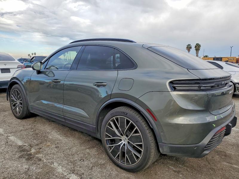 Photo 2 from auction – 2024 PORSCHE MACAN 4 with VIN WP1AA2XA5RL001891
