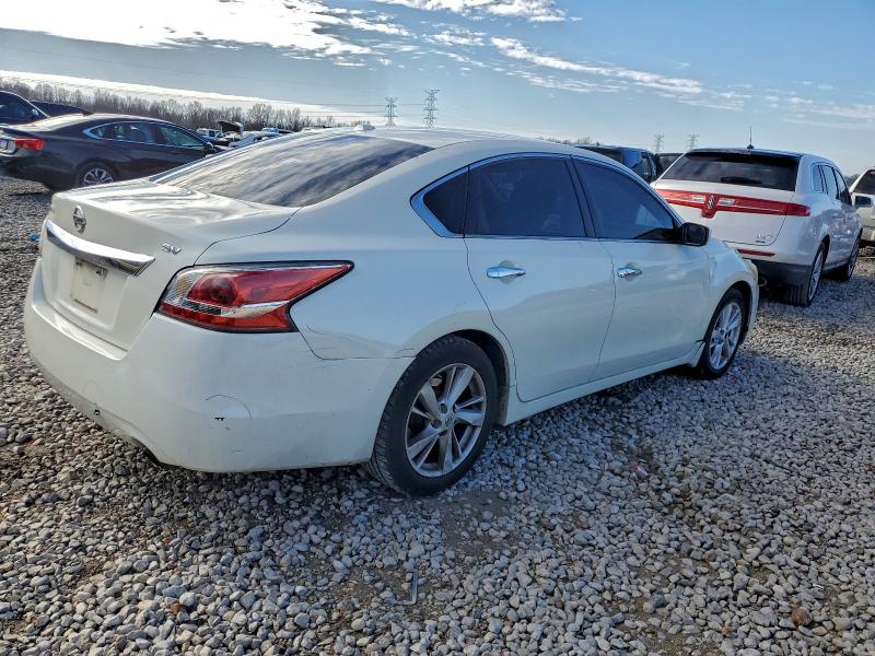 Photo 3 from auction – 2015 NISSAN ALTIMA 2.5 with VIN 1N4AL3AP1FC221242