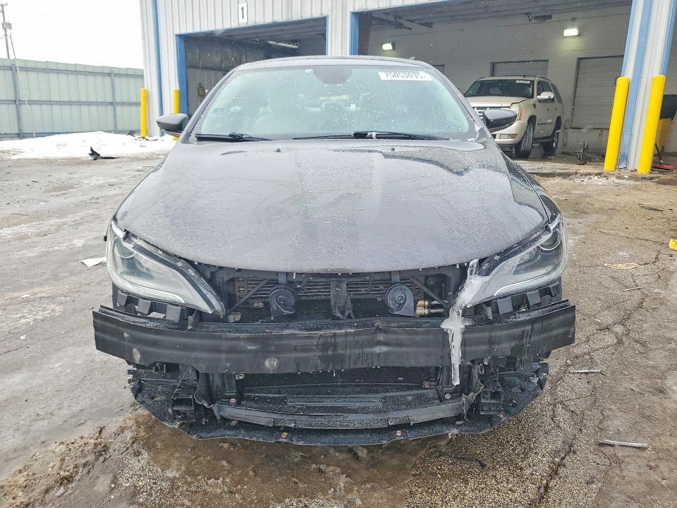 Photo 5 from auction – 2015 CHRYSLER 200 C with VIN 1C3CCCCG9FN519661