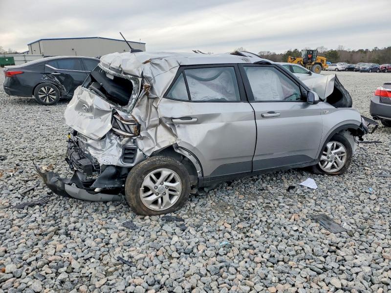 Photo 3 from auction – 2026 HYUNDAI VENUE with VIN KMHRB8A32TU423180