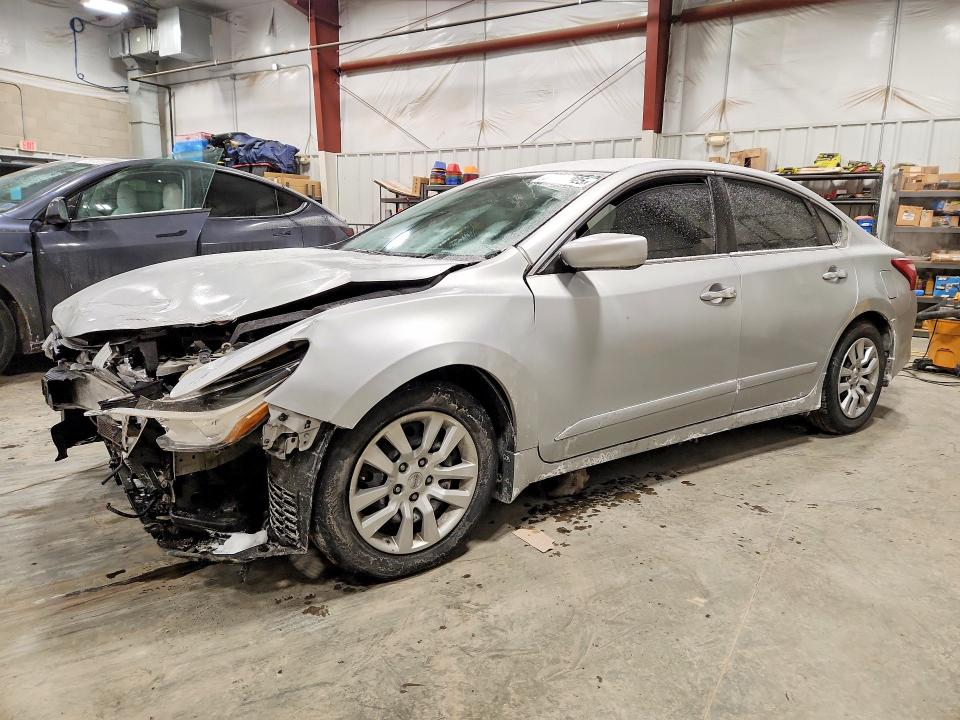 NISS ALTIMA 2017 with VIN 1N4AL3AP0HN311330 - Photo from auction