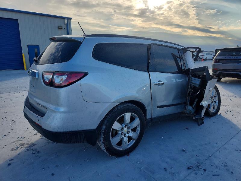 Photo 3 from auction – 2015 CHEVROLET TRAVERSE L with VIN 1GNKRFED1FJ249009