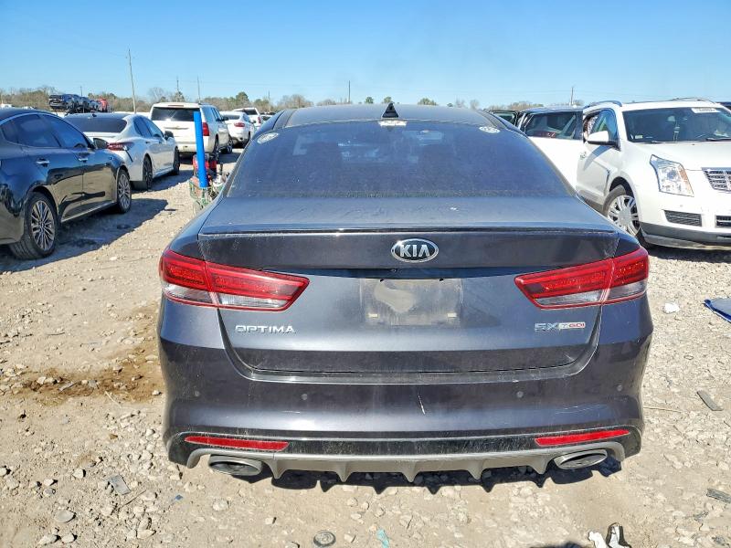 Photo 6 from auction – 2016 KIA OPTIMA with VIN 5XXGW4L21GG078930