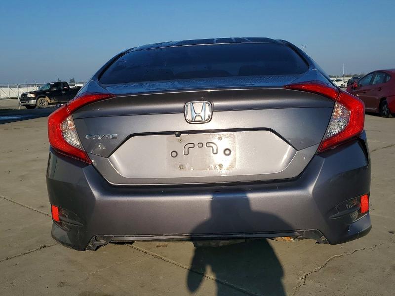 Photo 6 from auction – 2017 HONDA CIVIC with VIN 2HGFC2F58HH512355