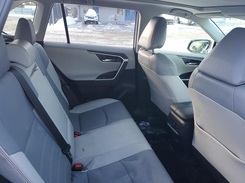 Photo 11 from auction – 2019 TOYOTA RAV4 LIMIT with VIN JTMN1RFV9KD518324