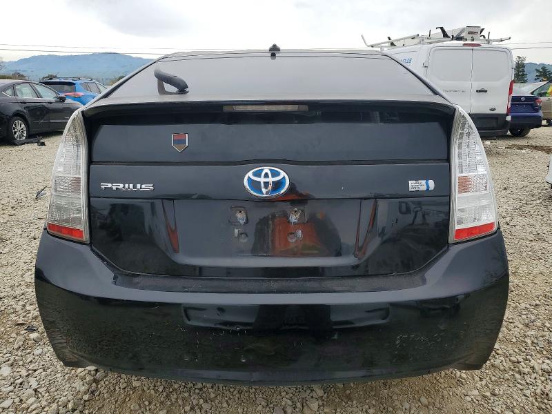Photo 6 from auction – 2011 TOYOTA PRIUS with VIN JTDKN3DU3B0307030