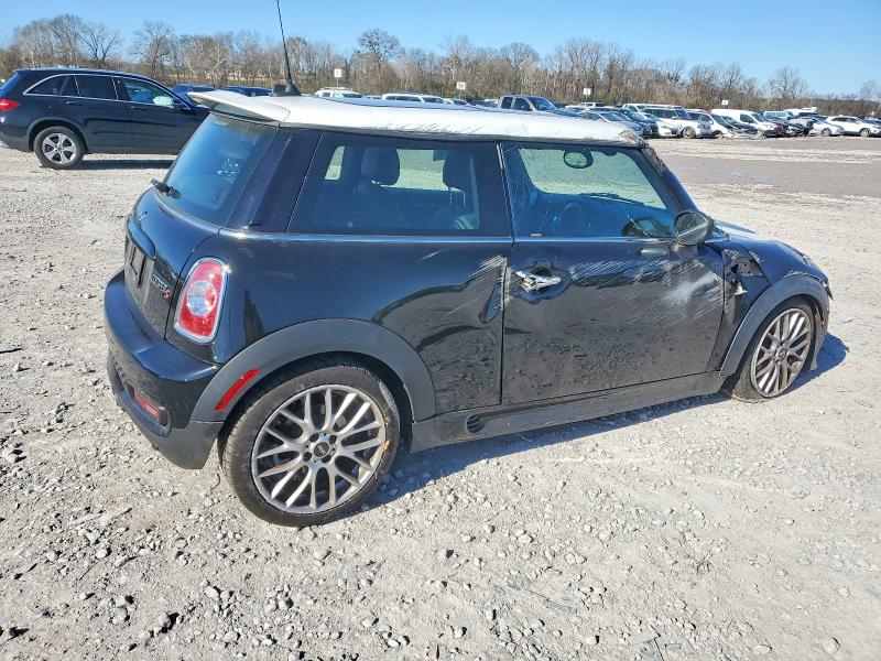 Photo 3 from auction – 2013 MINI COOPER with VIN WMWSV3C55DT391912