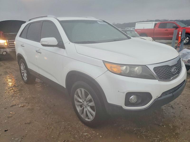 Photo 4 from auction – 2011 KIA SORENTO EX with VIN 5XYKU4A19BG048539