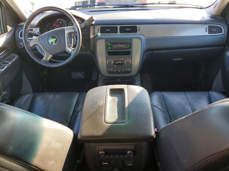 Photo 8 from auction – 2010 CHEVROLET AVALANCHE with VIN 3GNVKFE08AG258248
