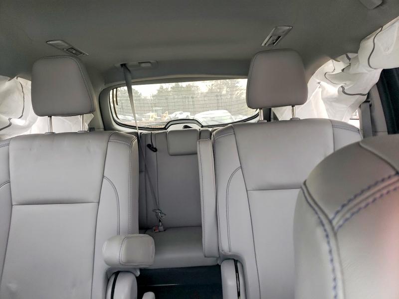 Photo 10 from auction – 2019 TOYOTA HIGHLANDER with VIN 5TDKZRFH2KS555130