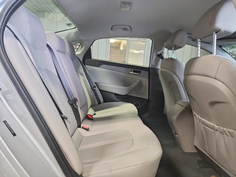 Photo 10 from auction – 2019 HYUNDAI SONATA SE with VIN 5NPE24AF7KH798304