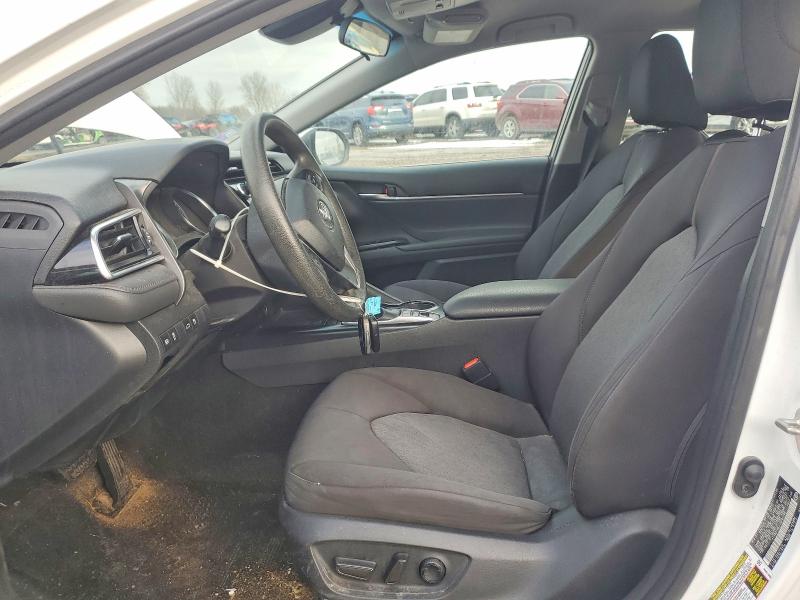 Photo 7 from auction – 2018 TOYOTA CAMRY LE with VIN 4T1B31HK4JU002268