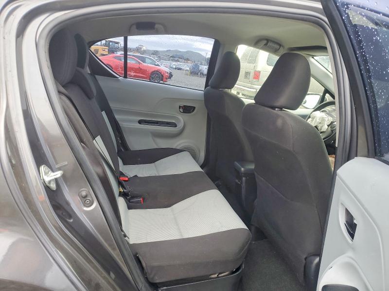 Photo 10 from auction – 2012 TOYOTA PRIUS C with VIN JTDKDTB38C1526705