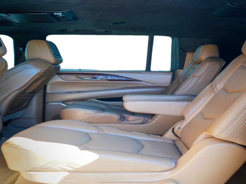 Photo 6 from auction – 2017 CADILLAC ESCALADE E with VIN 1GYS3KKJ4HR256550