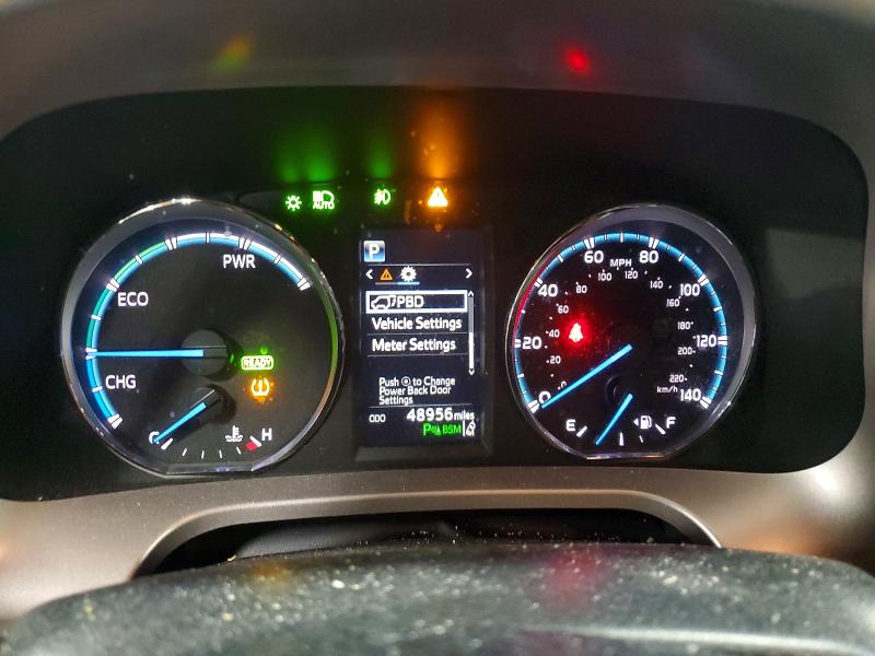 Photo 9 from auction – 2018 TOYOTA RAV4 HV LE with VIN JTMRJREV4JD227960