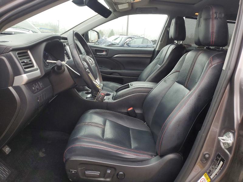 Photo 7 from auction – 2019 TOYOTA HIGHLANDER with VIN 5TDJZRFH4KS566111