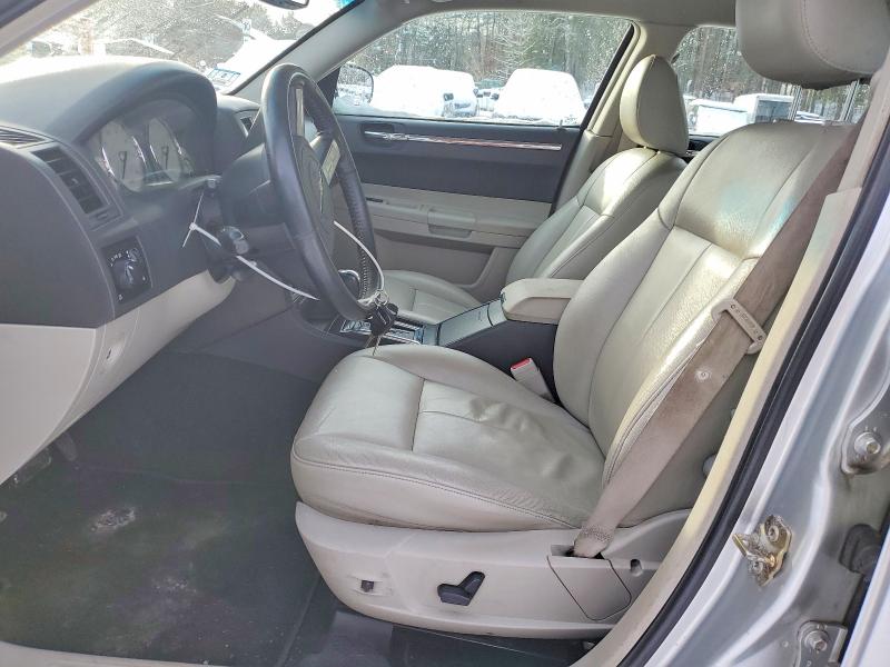 Photo 7 from auction – 2005 CHRYSLER 300 TOURIN with VIN 2C3JA53G65H115068