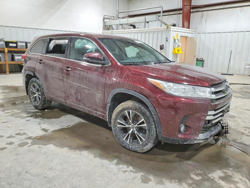 Photo 4 from auction – 2018 TOYOTA HIGHLANDER with VIN 5TDBZRFH9JS888052
