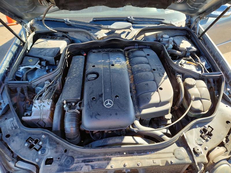 Photo 11 from auction – 2005 MERCEDES-BENZ E with VIN WDBUF26J85A578889