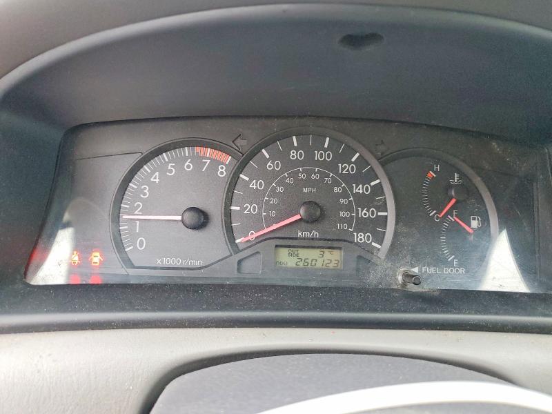 Photo 9 from auction – 2005 TOYOTA COROLLA with VIN 2T1BR32E35C900199