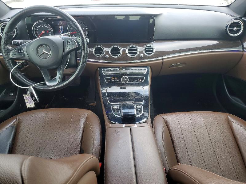 Photo 8 from auction – 2017 MERCEDES-BENZ E 300 with VIN WDDZF4JB4HA095123