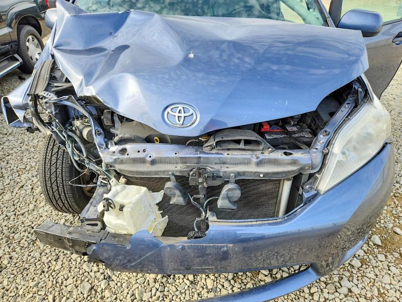 Photo 12 from auction – 2015 TOYOTA SIENNA with VIN 5TDKK3DC0FS571759