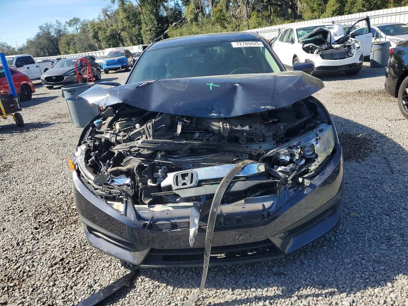 Zdjęcie 5 z aukcji – 2018 HONDA CIVIC z VIN 2HGFC2F50JH595754
