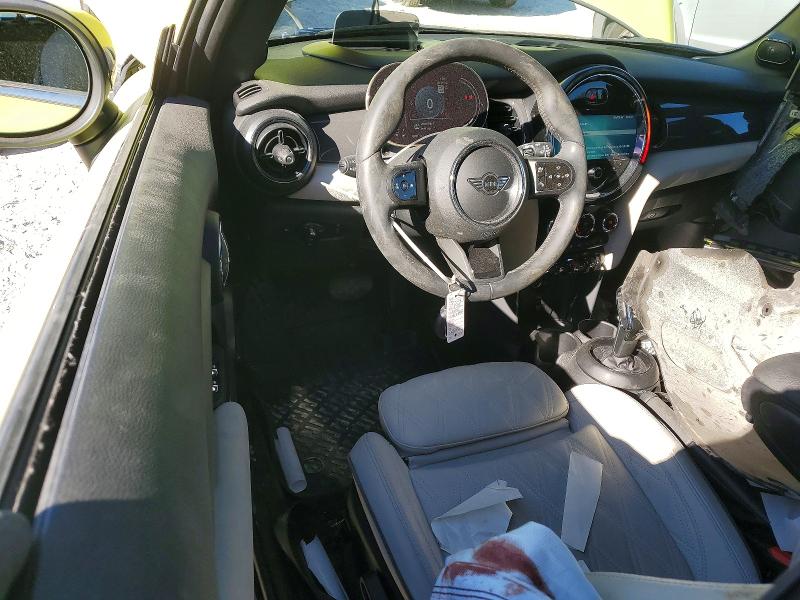 Photo 8 from auction – 2022 MINI COOPER with VIN WMW23DL01N3N43301