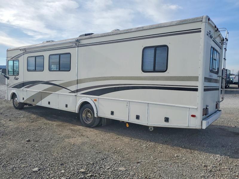 Photo 3 from auction – 2002 FLEETWOOD FLAIR with VIN 1FCNF53S820A01088