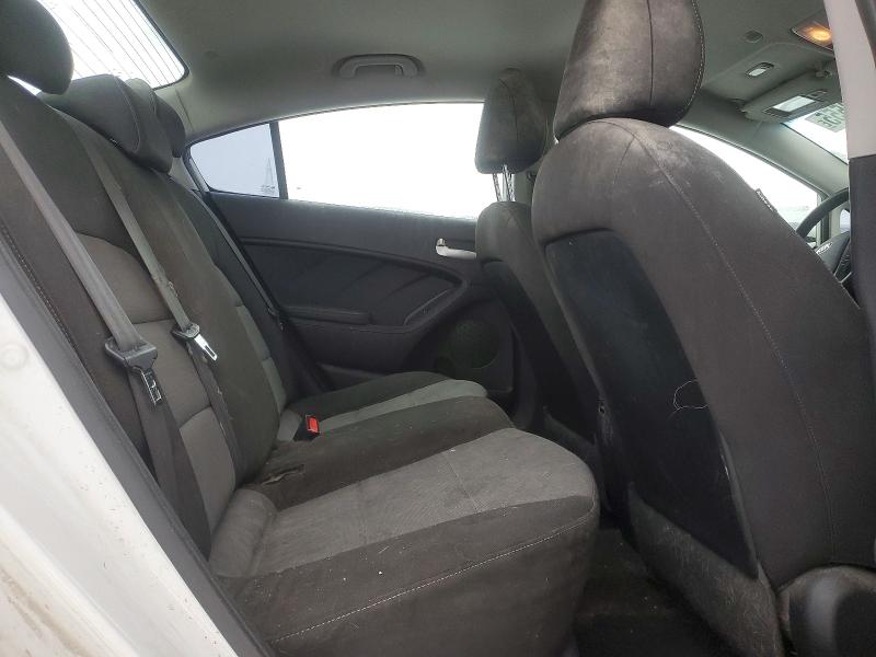 Photo 10 from auction – 2014 KIA FORTE LX with VIN KNAFX4A64E5251966