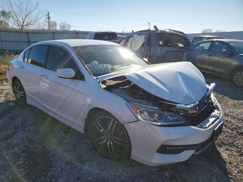 Photo 4 from auction – 2017 HONDA ACCORD with VIN 1HGCR2F50HA242697
