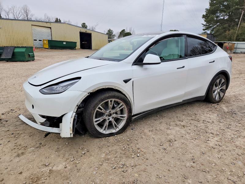 TESLA MODEL Y 2023 with VIN 7SAYGDEE8PF610088 - Photo from auction