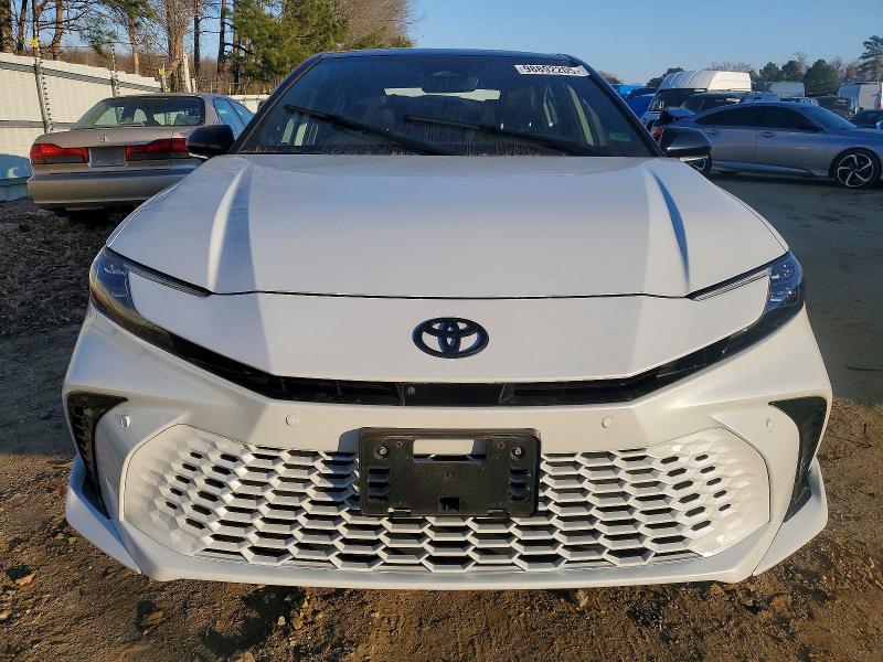 Photo 5 from auction – 2025 TOYOTA CAMRY with VIN 4T1DAACK5SU056704
